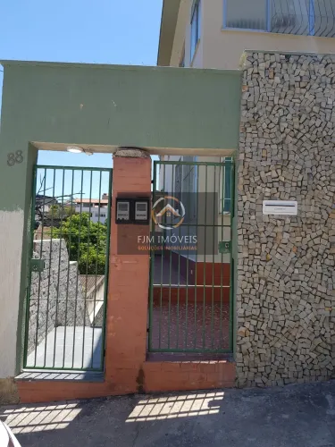 Apartamento em Engenhoca, Niterói: 2 quartos, 1 banheiro por R$ 260.000 - Venda