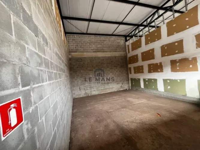 Salão para alugar em Piracicaba, Vila Industrial, com 174 m²