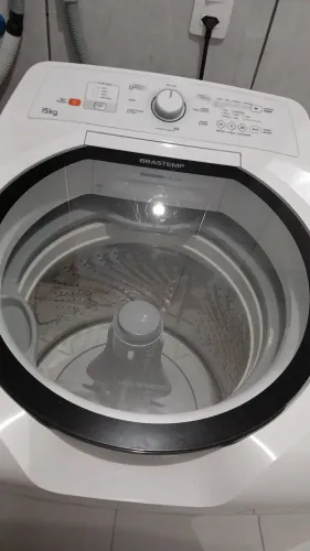 Máquina de lavar 15 kilos brastemp,a máquina está praticamente nova,usada poucas vezes.