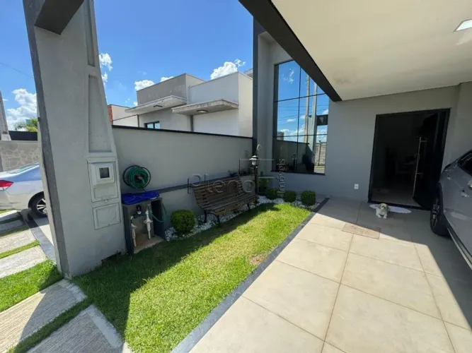 Casa à venda em Indaiatuba, Jardins do Império, com 3 quartos, com 135 m², Vila Paraty