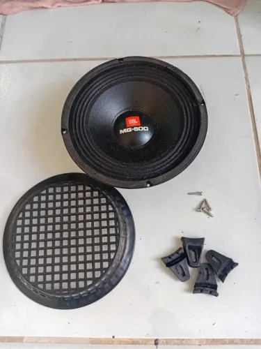 Woofer medio grave JBL 300W RMS