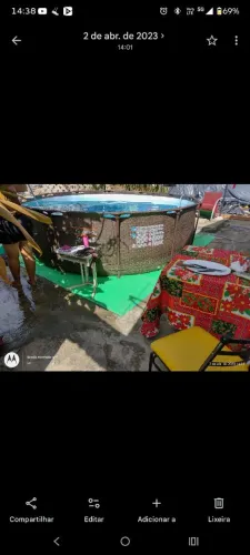 Vendas de piscina de 10.000 l com pequenas avarias