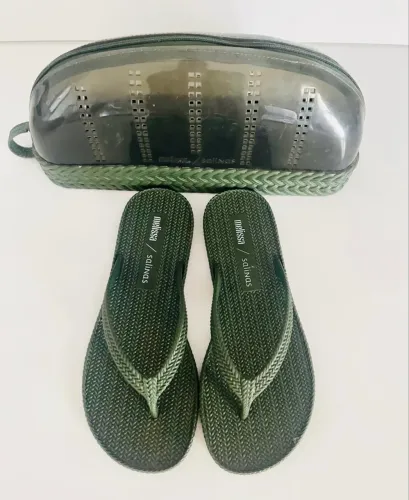 Chinelo - Melissa