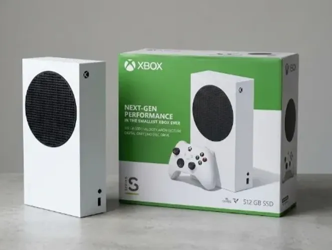 Vendo Xbox Series S em excelente estado
