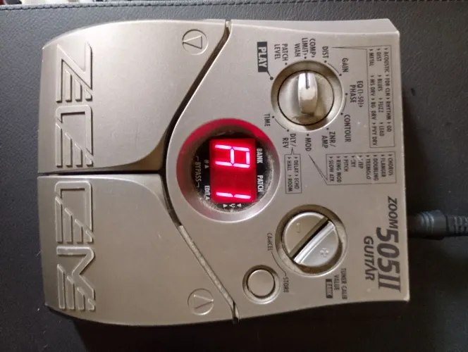 Pedaleira Zoom 505 II + Cabo P10 Santo Ângelo Novo