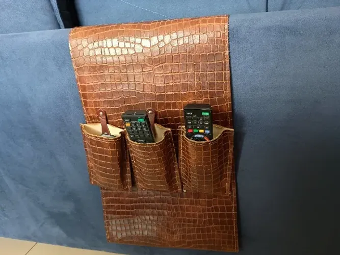 Suporte para Controle Remoto de Sofá em couro sintético
