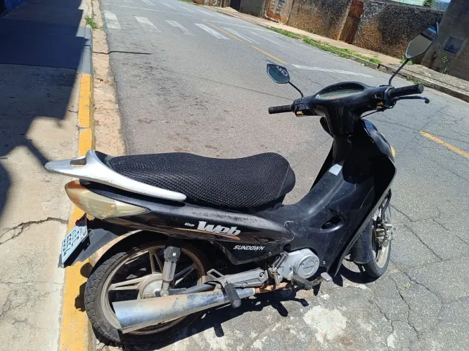 Web 100 2004