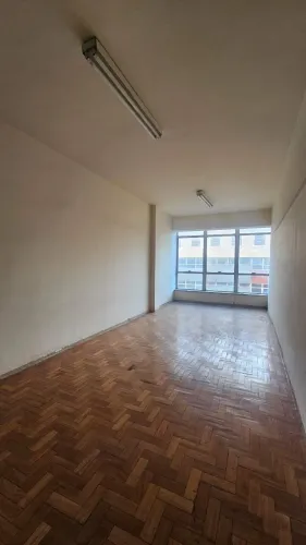 Sala comercial no centro de BH