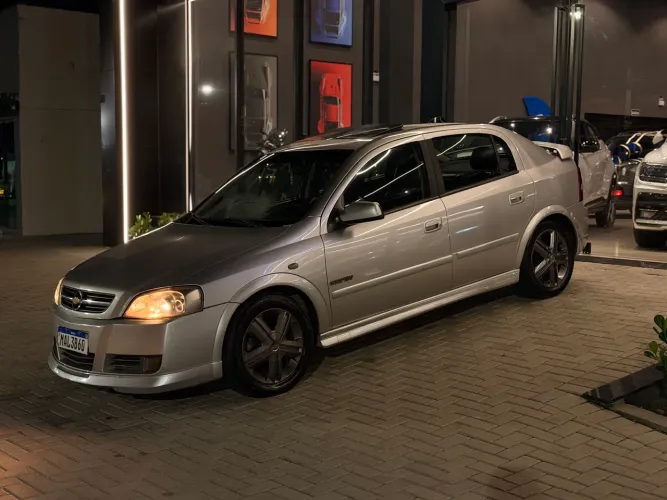 Chevrolet Astra GSI 2.0 16V 136cv Hatchback 5P 2005