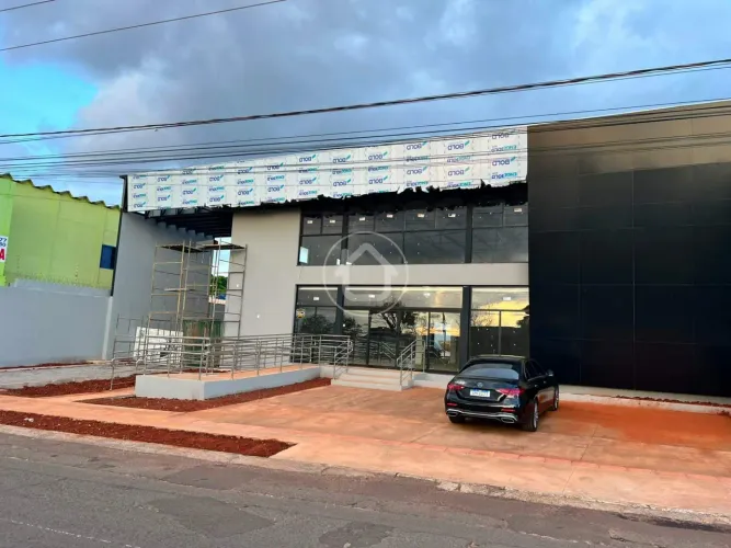 SALAO COMERCIAL - UNIVERSITARIO