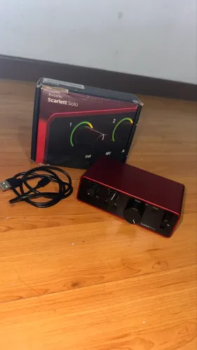 INTERFACE DE AUDIO FOCUOS RITE SOLO 4? GEN