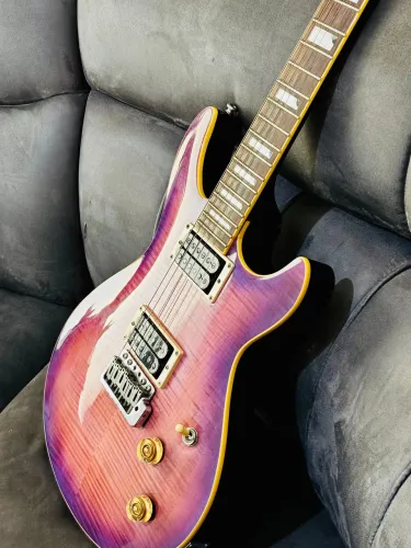 Guitarra Cort M600T