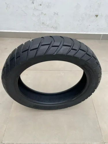 Pneu metzeler karoo 150 70 R18