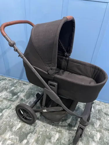 Carrinho de bebê + Moisés
