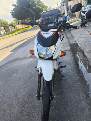 Vende se uma pop 110 ,2025
