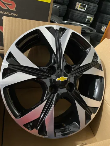 Jogo de rodas r14 novas modelo GM Onix 