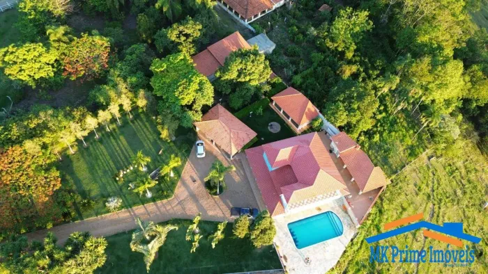 Chácara Completa com 3,4 Alqueires e Casa de Luxo em Porangaba