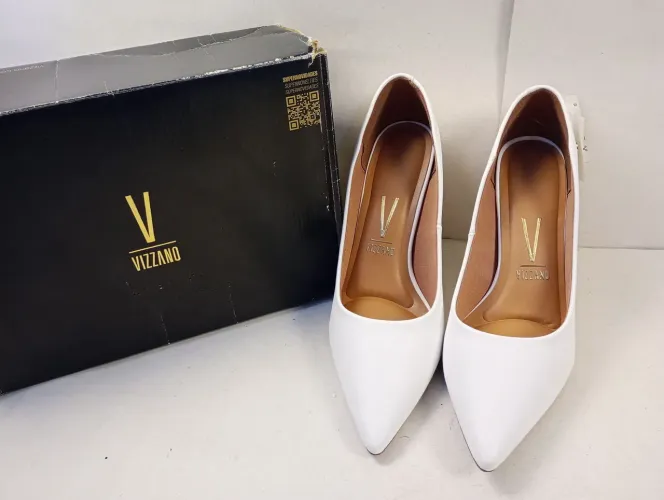Sapato de Salto Vizzano Branco - Tam. 39 - Novo