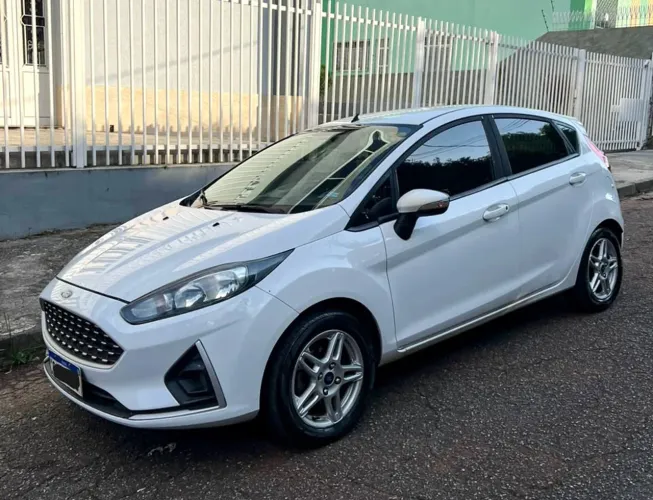 Ford Fiesta SEL 1.6 16V Flex Mec. 5P 2018