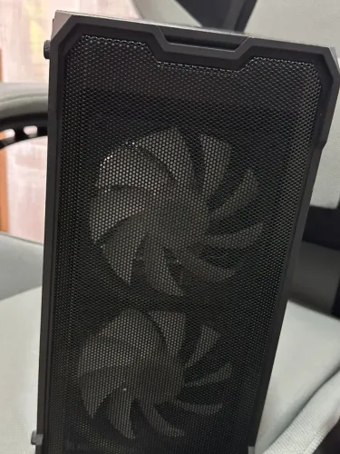PC GAMER Pequeno e rápido