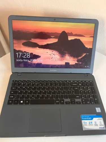 Notebook Samsung Essentials