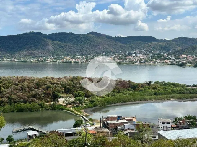 Terreno à venda com vista mar Camboinhas e Piratininga, 536 m² por R$ 600.000 - Camboinhas
