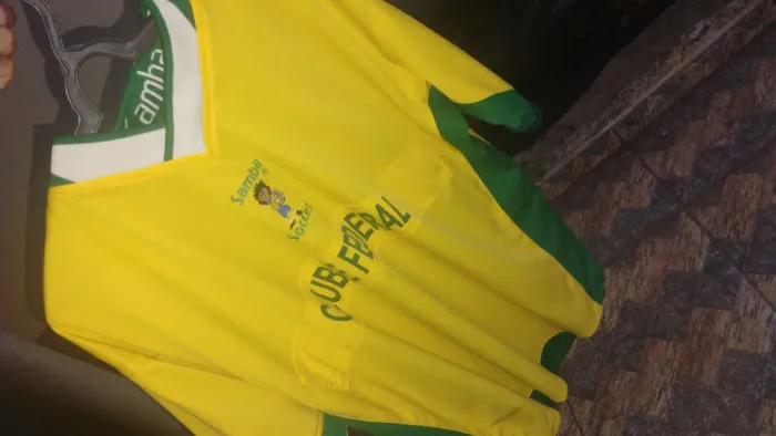 Camisa Retrô Brasil Amarela - Promocional Irish Independent