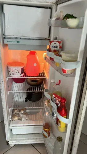 Vende- se geladeira