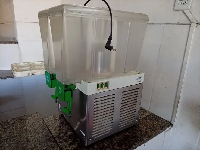 Refresqueira IBBL 2 Bojos Aceito Propostas
