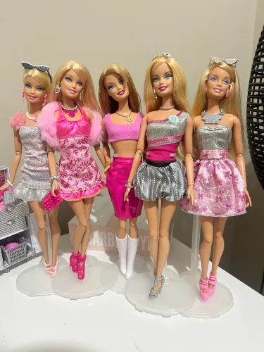 Barbie Fashionistas + 2 Fashion Pack