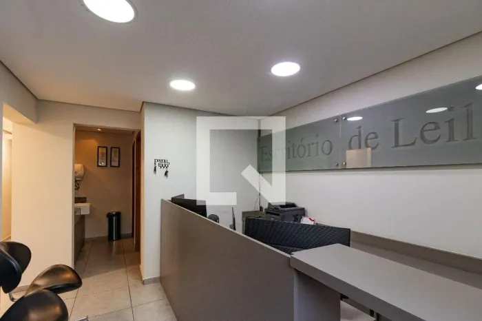 Casa à Venda - Barra Funda, 2 Quartos, 200 m2
