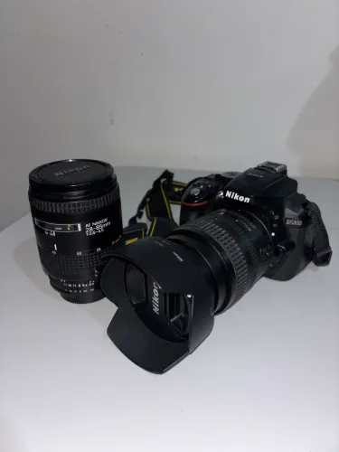 Câmera fotográfica - NIKON D 5300