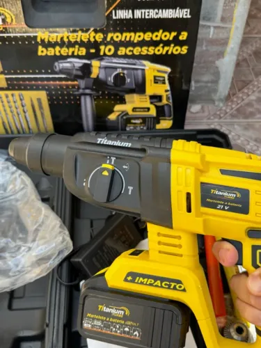 Martelete Perfurador Rompedor a Bateria da marca Titanium