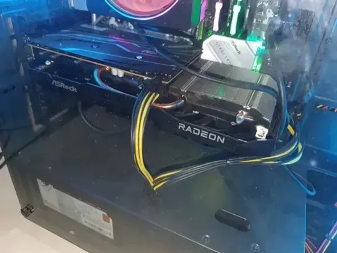 Placa de vídeo Asrock 6600 8gb