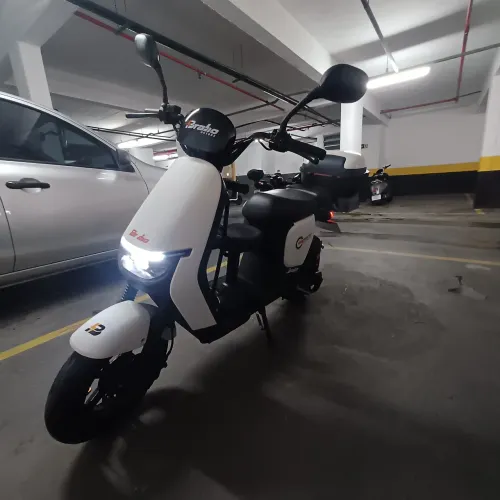Scooter Elétrica Fantom 1000W