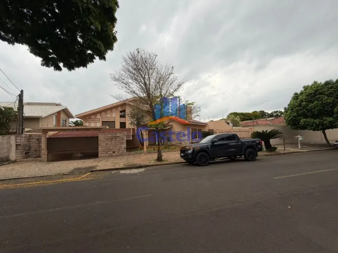 CASA RESIDENCIAL em UMUARAMA - PR, ZONA I-A