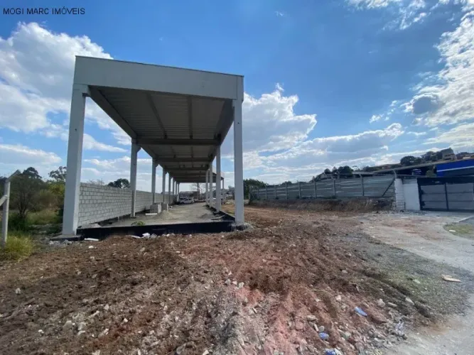 OPORTUNIDADE PARA EMPRESAS DE LOGÍSTICA. POSSUI AMPLA ÁREA COM 11.080,91 M² PARA MANOBRA D