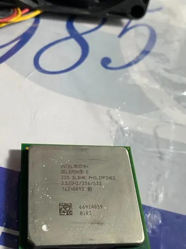 Processador Intel Celeron D 325 2.53GHz LGA 775 + Cooler