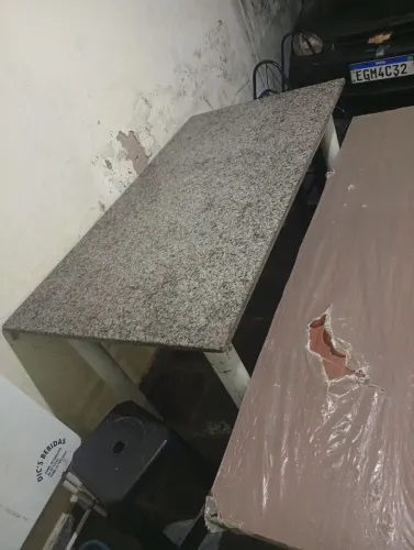Mesa de cozinha tampa de mármore sem cadeiras