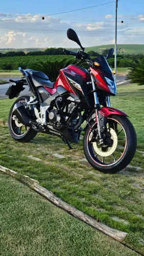 Honda CB twister 300F 2025