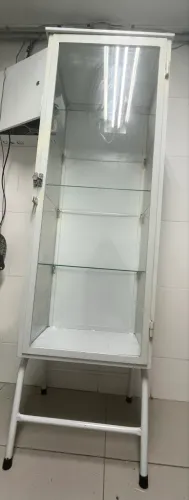 Armário vitrine metalvet