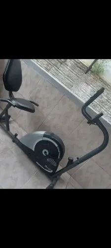 Vendo bicicleta ergométrica horizontal