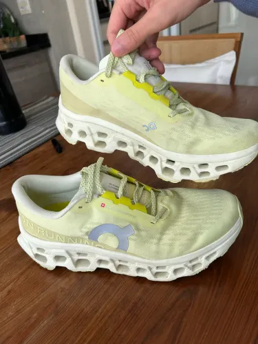 On Running Cloudmonster 3