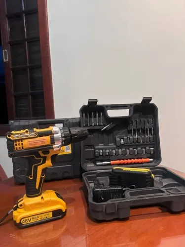 Furadeira e Parafusadeira 48V com 2 Baterias, Maleta e Acessórios