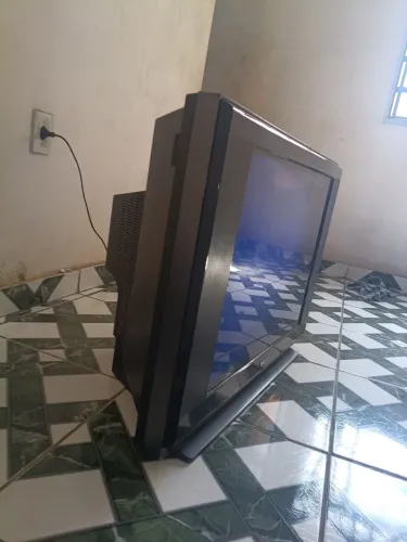 Tv pra retirada de peças