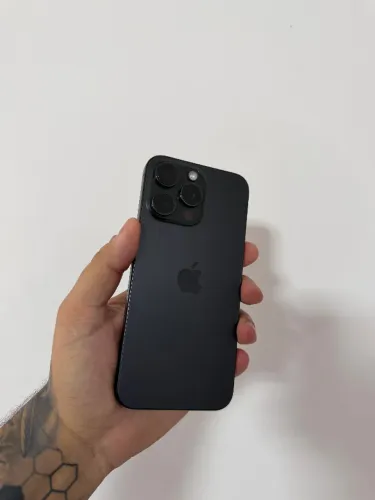 iPhone 15 Pro Max 256gb 85% saúde 100% original