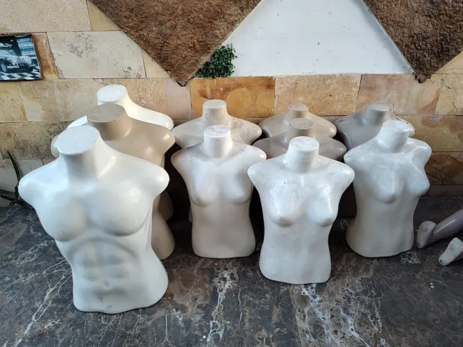 Manequins