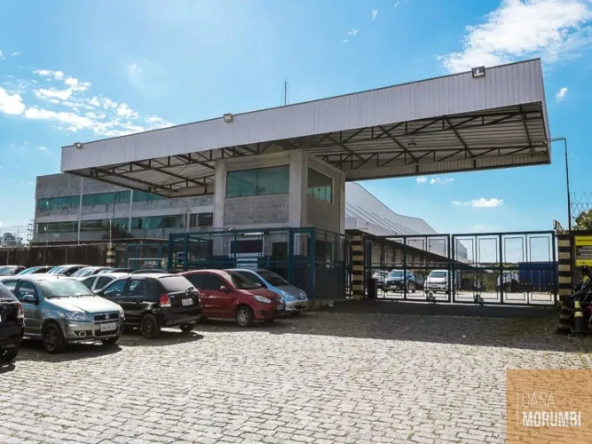 Galpão com renda /Depósito/Armazém à Venda, construído 15000 m² 30 docas com renda Locado