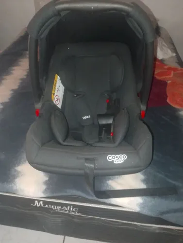 Vendo cadeirinha de bb , novinho nunca usado 