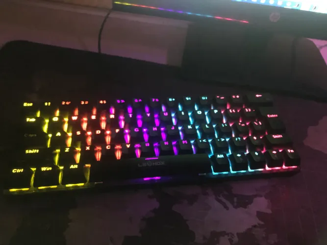 Teclado geme 60%